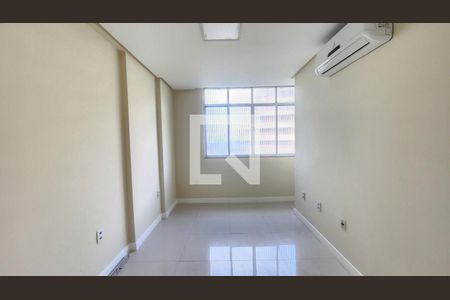 Quarto 1 de apartamento para alugar com 3 quartos, 130m² em Vitória, Salvador
