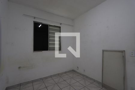 Quarto 2 de apartamento para alugar com 2 quartos, 49m² em Jardim Santa Teresinha, São Paulo