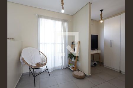 Sala de kitnet/studio para alugar com 1 quarto, 48m² em Vila Ernesto, São Paulo