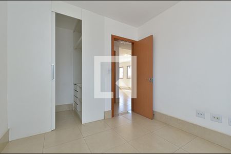 Suíte de apartamento para alugar com 3 quartos, 90m² em Sagrada Família, Belo Horizonte
