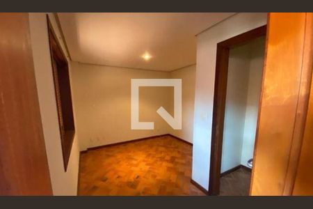 Casa à venda com 4 quartos, 400m² em Cidade Universitária, Campinas