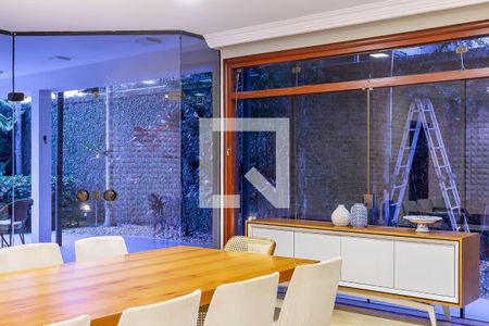 Casa à venda com 6 quartos, 582m² em Parque Taquaral, Campinas