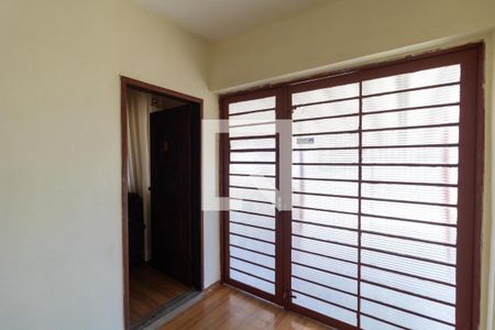 Casa à venda com 4 quartos, 313m² em Jardim do Trevo, Campinas