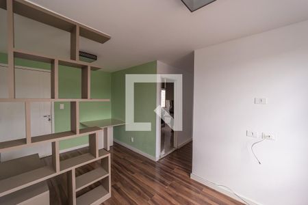 Sala de apartamento para alugar com 2 quartos, 45m² em Jardim Danfer, São Paulo