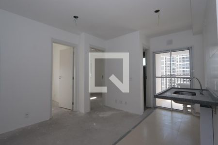 Sala e Cozinha de apartamento à venda com 2 quartos, 35m² em Vila Ema, São Paulo