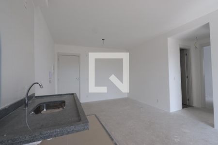 Sala e Cozinha de apartamento à venda com 2 quartos, 48m² em Vila Ema, São Paulo