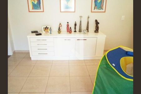 Apartamento à venda com 4 quartos, 308m² em Vila Paraiso, Campinas