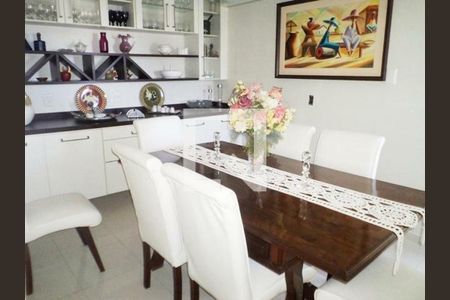 Apartamento à venda com 4 quartos, 308m² em Vila Paraiso, Campinas