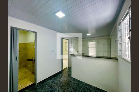 Sala de casa para alugar com 2 quartos, 44m² em Parque Santo Antonio, Guarulhos