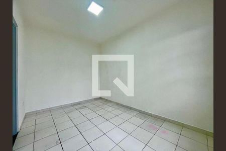 Quarto 1 de casa para alugar com 2 quartos, 44m² em Parque Santo Antonio, Guarulhos