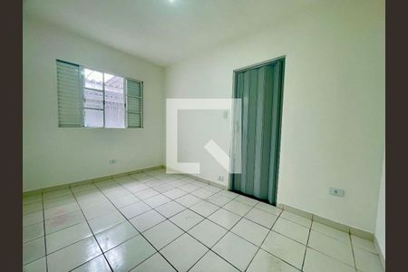 Quarto 1 de casa para alugar com 2 quartos, 44m² em Parque Santo Antonio, Guarulhos