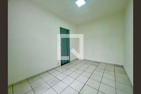 Quarto 1 de casa para alugar com 2 quartos, 44m² em Parque Santo Antonio, Guarulhos