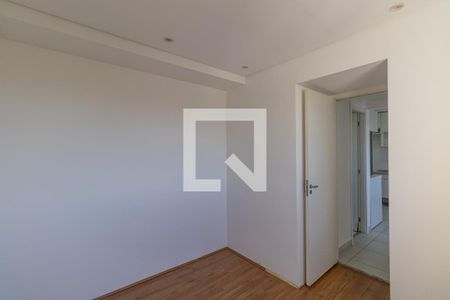 Quarto 1 de apartamento para alugar com 2 quartos, 38m² em Vila Carmosina, São Paulo