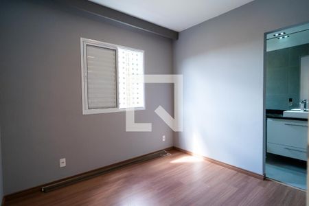 Suite de apartamento para alugar com 2 quartos, 54m² em Jardim Gutierres, Sorocaba