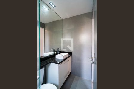 Banheiro da Suíte de apartamento para alugar com 2 quartos, 54m² em Jardim Gutierres, Sorocaba