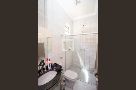 Banheiro da Suíte de casa à venda com 3 quartos, 180m² em Tropical, Contagem