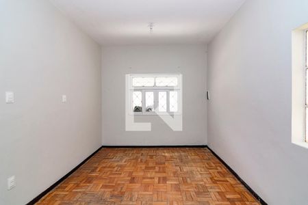 Quarto 1 de casa para alugar com 3 quartos, 80m² em Caiçaras, Belo Horizonte