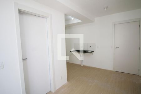 Sala de apartamento para alugar com 2 quartos, 38m² em Irajá, Rio de Janeiro