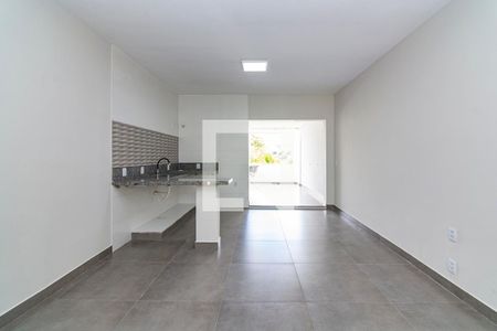 Sala de casa para alugar com 2 quartos, 80m² em Caiçaras, Belo Horizonte