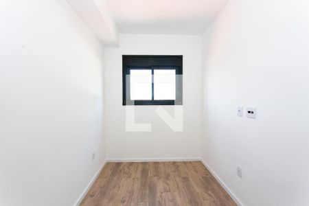 Quarto 1 de apartamento para alugar com 2 quartos, 42m² em Parque São Jorge, São Paulo