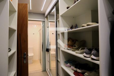 Closet da suíte de casa à venda com 2 quartos, 200m² em Sagrada Família, Belo Horizonte