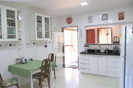 Cozinha de casa para alugar com 3 quartos, 3000m² em Jardim Atlantico, Goiânia