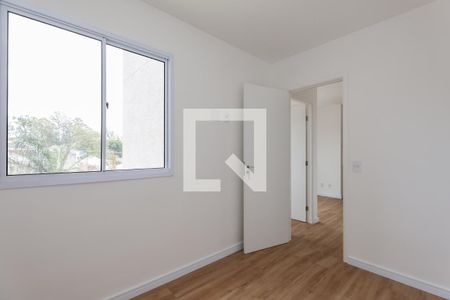 Quarto 1 de apartamento para alugar com 2 quartos, 40m² em Parque Ipe, São Paulo