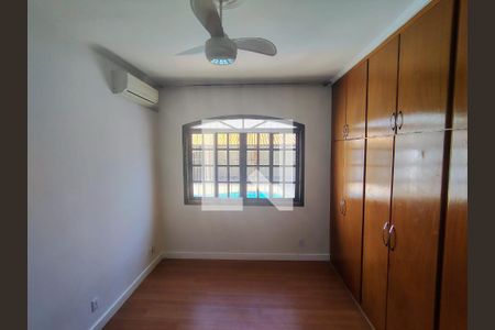 Casa à venda com 4 quartos, 132m² em Tauá, Rio de Janeiro