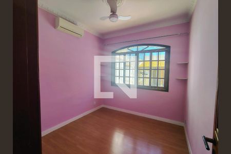 Casa à venda com 4 quartos, 132m² em Tauá, Rio de Janeiro