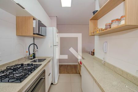 Cozinha e Área de Serviço de apartamento à venda com 3 quartos, 65m² em Humaitá, Porto Alegre