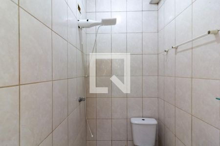 Banheiro de casa para alugar com 1 quarto, 20m² em Vila Marari, São Paulo