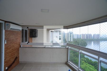 Varanda de apartamento para alugar com 4 quartos, 133m² em Barra da Tijuca, Rio de Janeiro