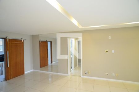 Sala de apartamento para alugar com 4 quartos, 133m² em Barra da Tijuca, Rio de Janeiro