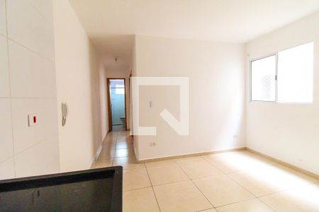 Sala/Cozinha de apartamento para alugar com 2 quartos, 40m² em Conjunto Residencial José Bonifácio, São Paulo