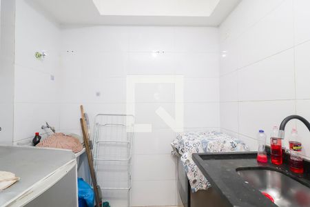 Sala/Cozinha de casa de condomínio para alugar com 2 quartos, 40m² em Conjunto Residencial José Bonifácio, São Paulo