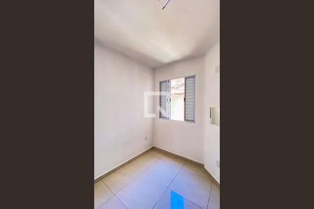 Quarto 2 de apartamento para alugar com 2 quartos, 39m² em Parque Boturussu, São Paulo
