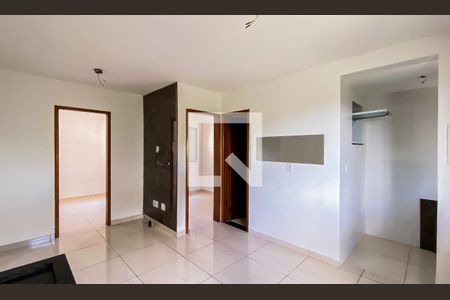 Sala de apartamento para alugar com 2 quartos, 39m² em Parque Boturussu, São Paulo