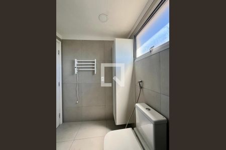 Banheiro de apartamento para alugar com 2 quartos, 72m² em Vila Nova, Campinas