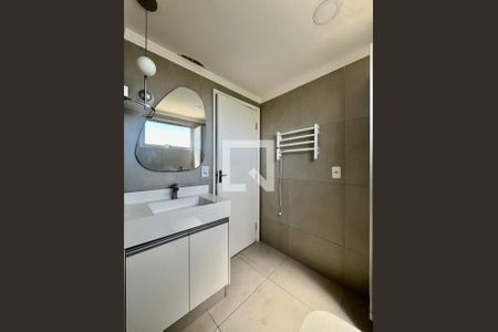 Banheiro de apartamento para alugar com 2 quartos, 72m² em Vila Nova, Campinas