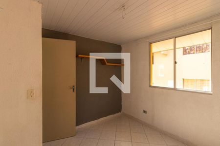 Quarto 2 de apartamento para alugar com 2 quartos, 45m² em Tatuquara, Curitiba