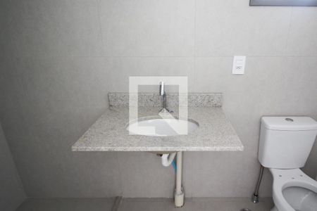 Banheiro de kitnet/studio à venda com 1 quarto, 42m² em Vila Nova Conceição, São Paulo