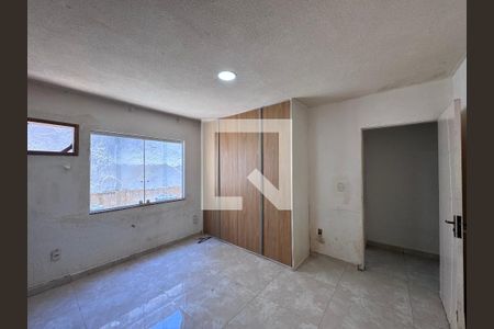 Suíte de casa à venda com 2 quartos, 200m² em Vargem Grande, Rio de Janeiro