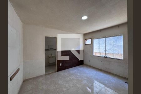 Suíte de casa à venda com 2 quartos, 200m² em Vargem Grande, Rio de Janeiro
