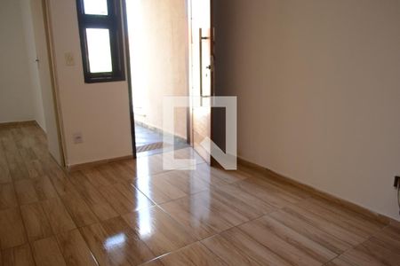 Sala de casa de condomínio para alugar com 2 quartos, 80m² em Jardim Sao Luiz, Suzano