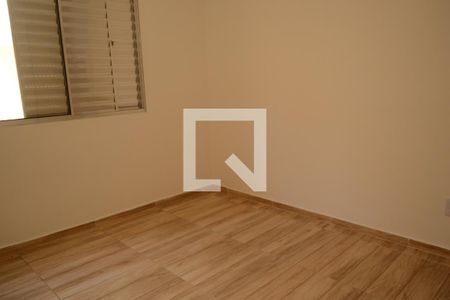 Quarto  de casa de condomínio para alugar com 2 quartos, 80m² em Jardim Sao Luiz, Suzano