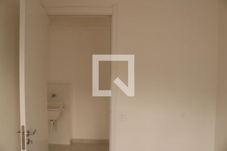 Quarto 1 de apartamento para alugar com 2 quartos, 33m² em Parque Industrial Tomas Edson, São Paulo