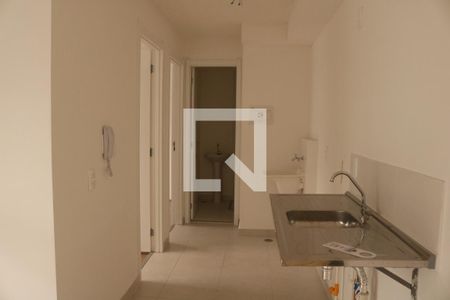 Sala de apartamento para alugar com 2 quartos, 33m² em Parque Industrial Tomas Edson, São Paulo