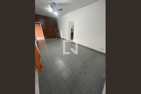 Casa para alugar com 4 quartos, 262m² em Vila Assuncao, Praia Grande