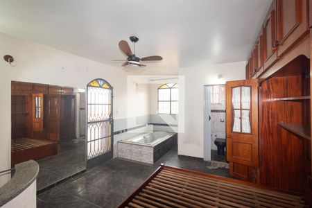 Suíte de casa para alugar com 3 quartos, 200m² em Campo Grande, Rio de Janeiro