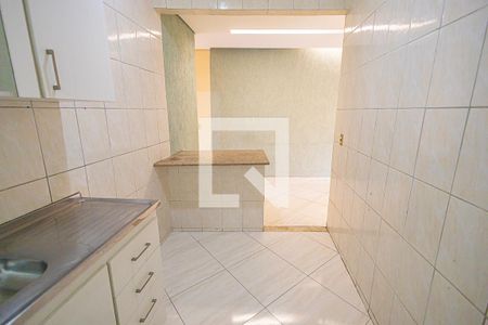 cozinha de casa para alugar com 2 quartos, 70m² em Urca, Belo Horizonte